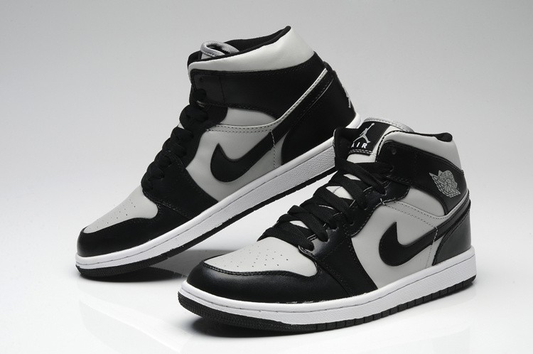 jordan retro 1 mid