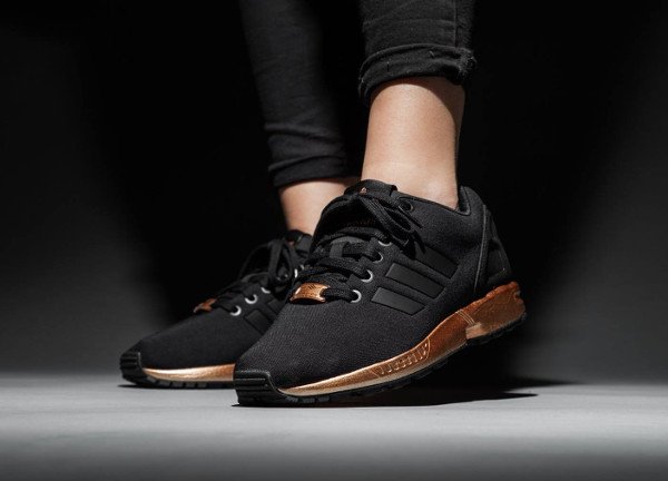 adidas noir et rose gold